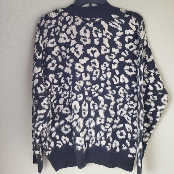 Universal Thread Leopard Long Sleeve Cardigan L - Picture 4 of 8